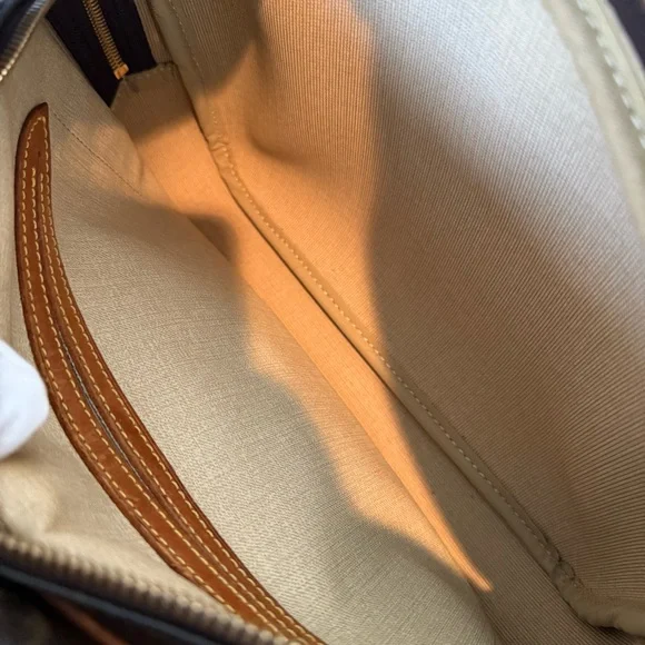 Vintage Louis Vuitton Reporter with COA - Picture 9 of 10